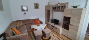 Júlia Apartman.